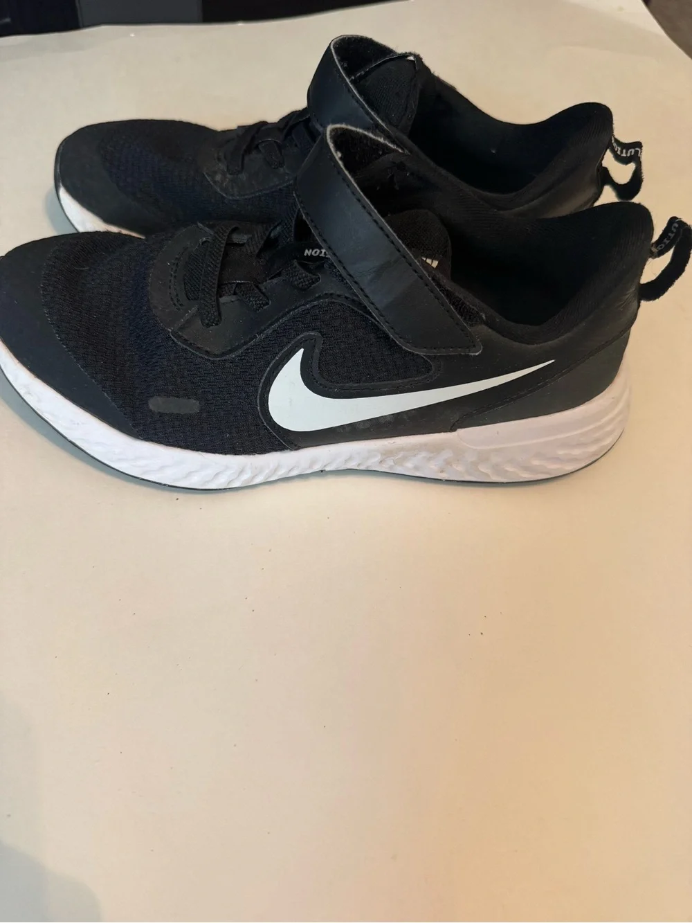 2Y Nike Revolution Black & White Kids running shoes Sneakers Velcro strap